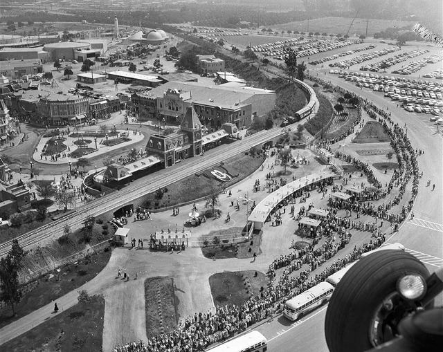 1950s black-and-white aerial photograph highlighting the berm at Disneyland's entrance